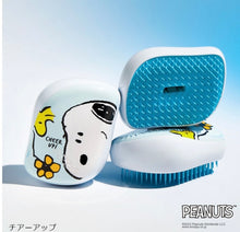 將圖片載入圖庫檢視器 tangle teezer 護髮防脫魔法梳（日本史努比造型版）
