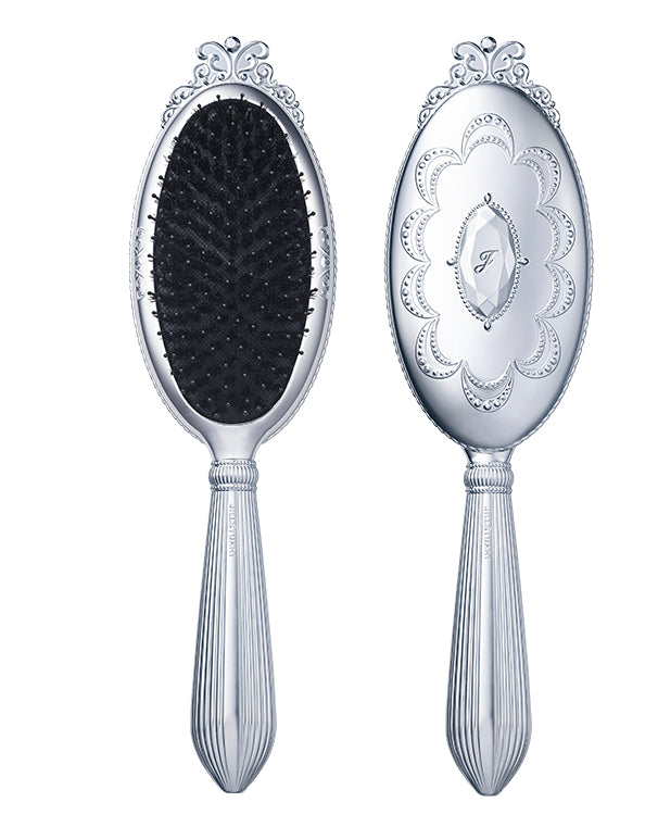 Jill Stuart hair brush